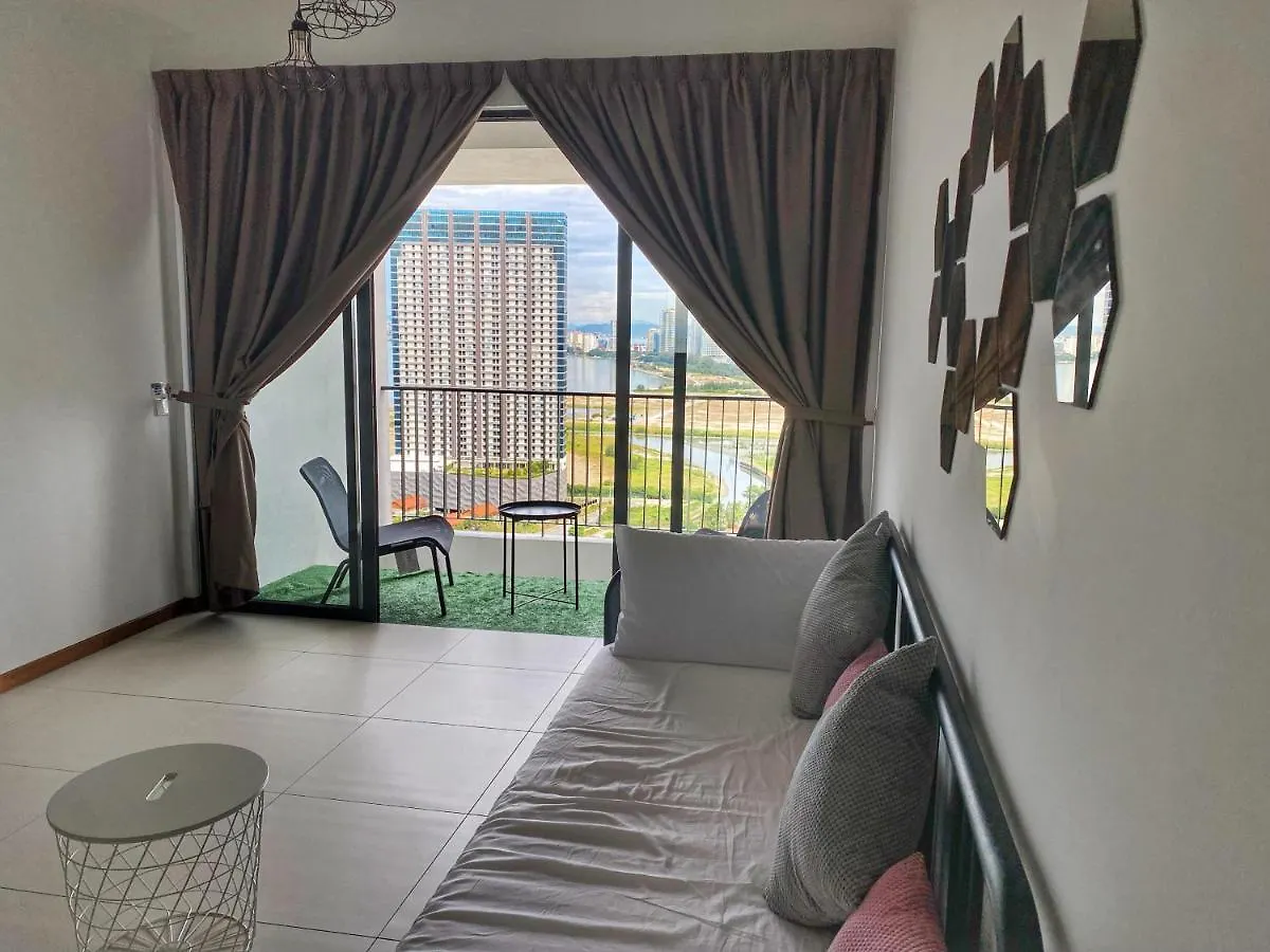 The Landmark Comfort Relax Spacious Sea View By Iz Tanjong Tokong